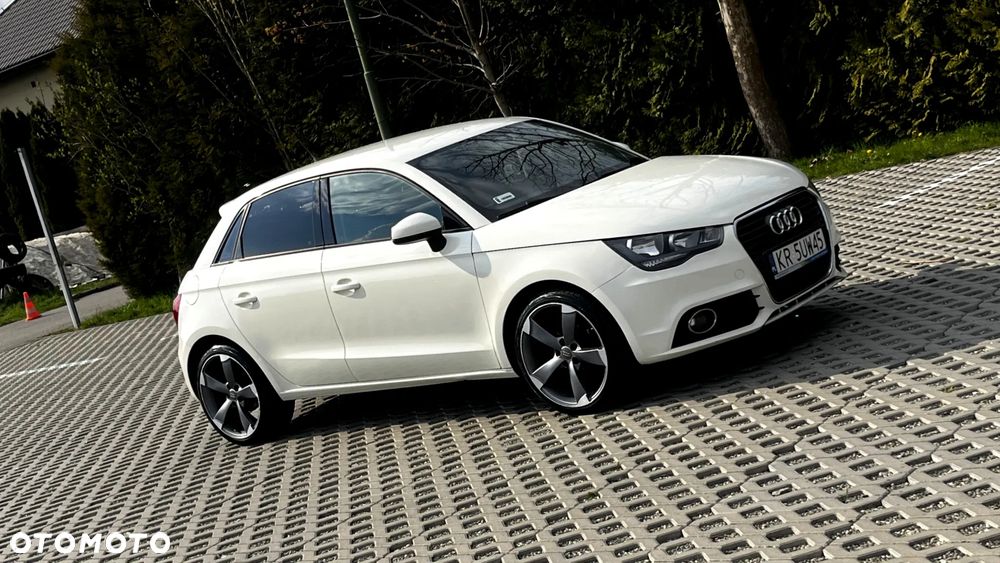 Audi A1 Sportback 1.6 TDI Attraction - 2