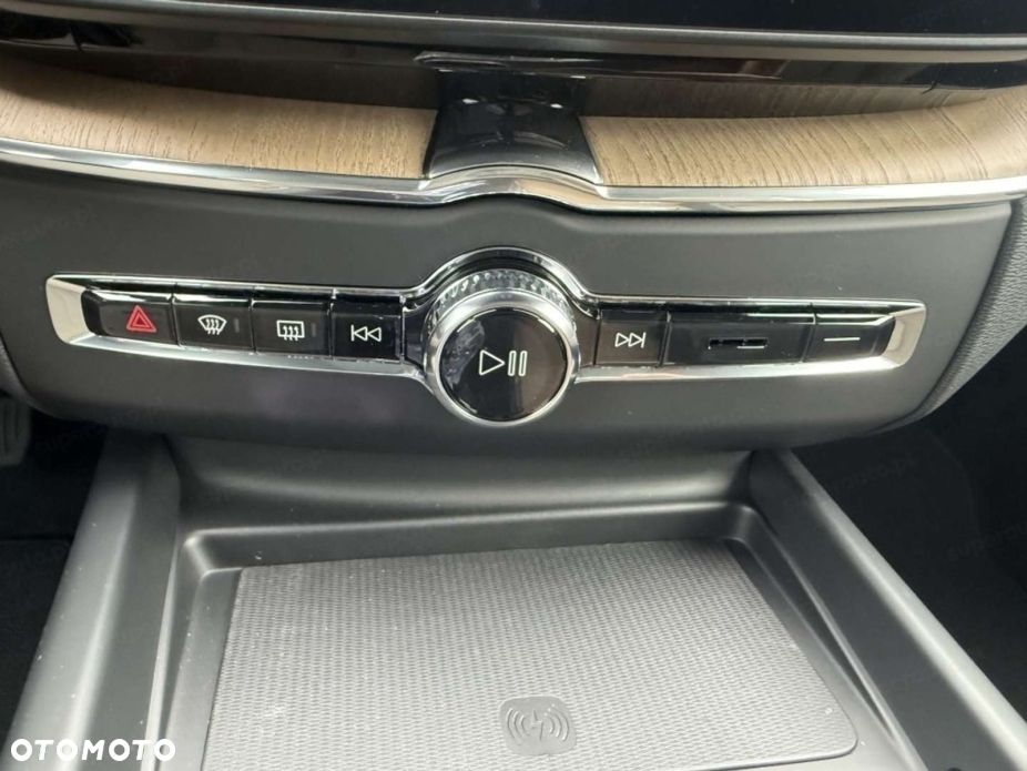 Volvo XC 60 B5 B AWD Ultra Dark - 10