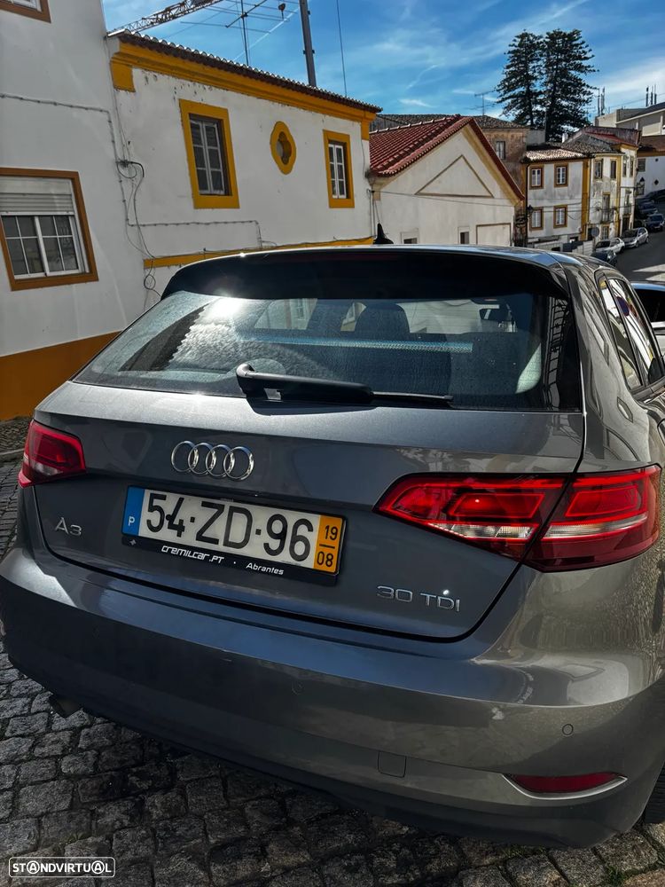 Audi A3 Sportback 30 TDI Design - 10