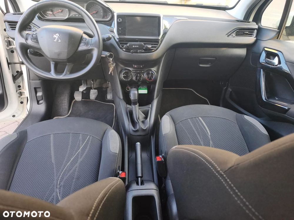 Peugeot 208 1.2 PureTech Active - 4