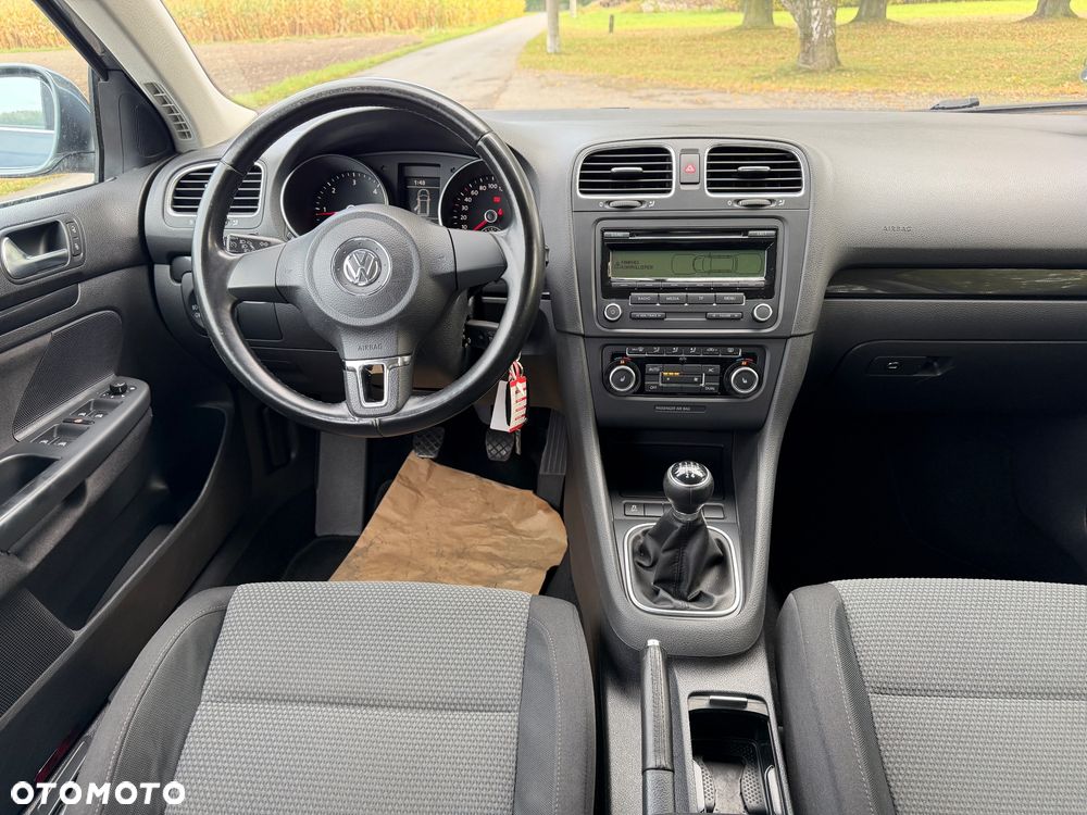 Volkswagen Golf - 18