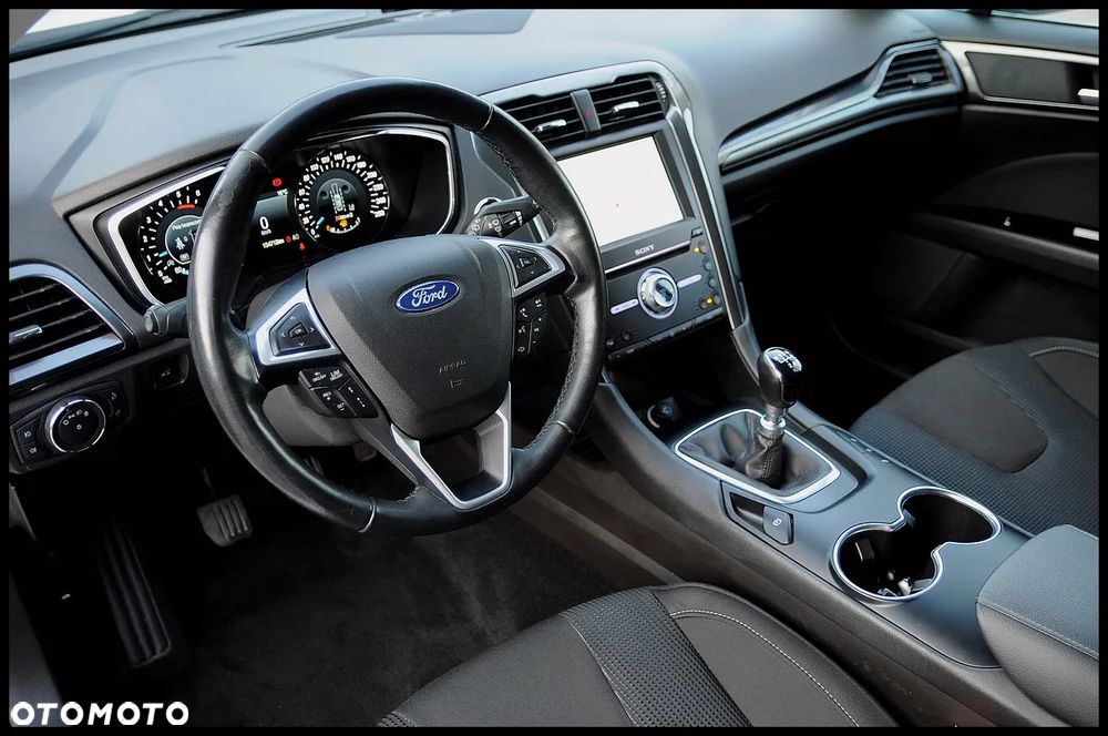 Ford Mondeo 2.0 TDCi Titanium - 24