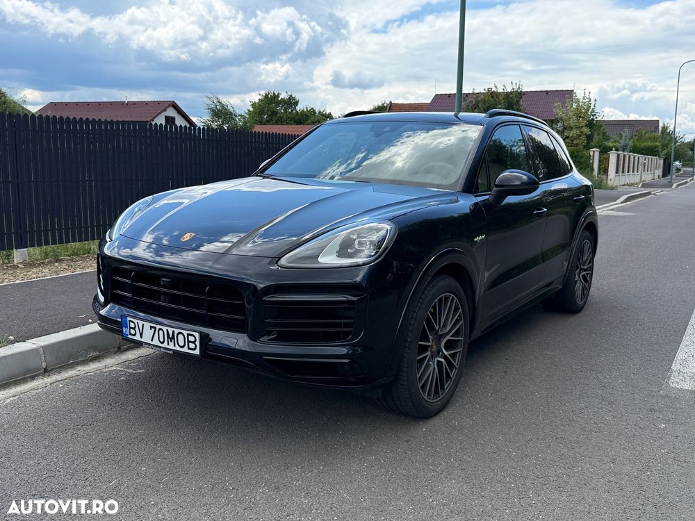 PORSCHE Cayenne 2022 — imagine 11