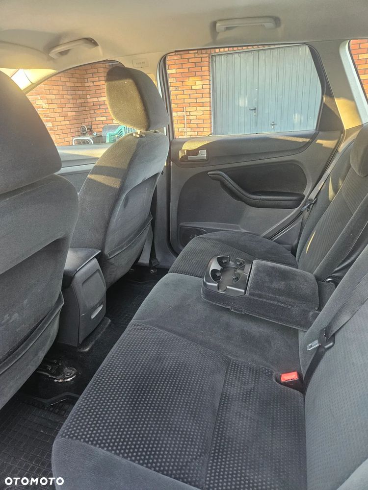 Ford Focus 1.8 TDCi Ghia - 14