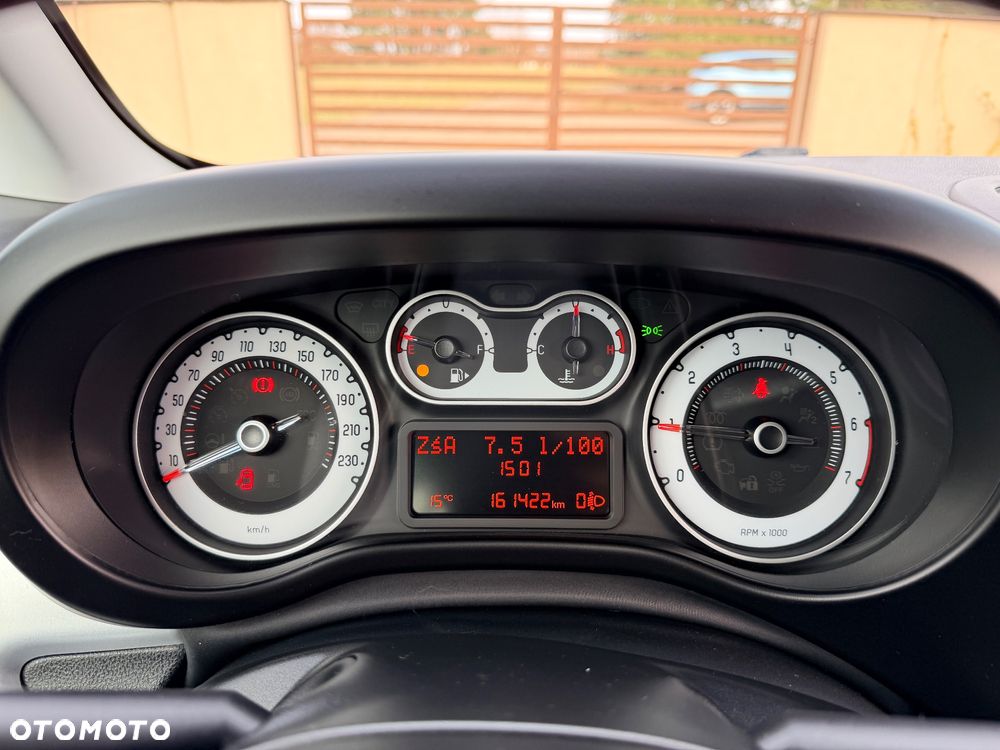 Fiat 500L 1.4 T-Jet 16V Beats Edition - 31