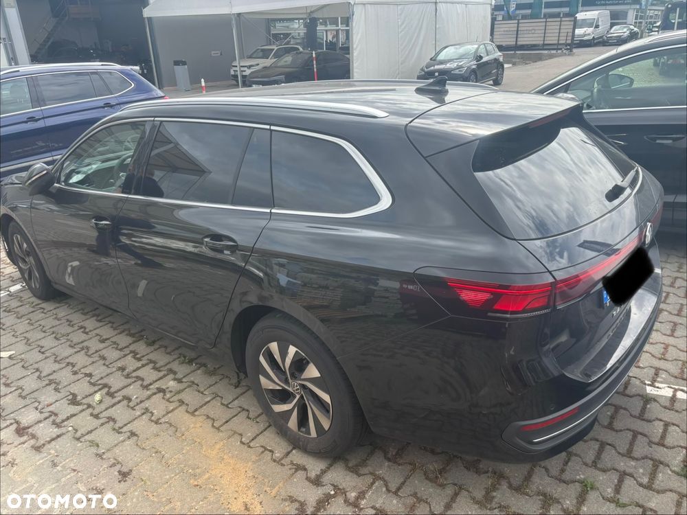 Volkswagen Passat 2.0 TDI SCR Style DSG - 2