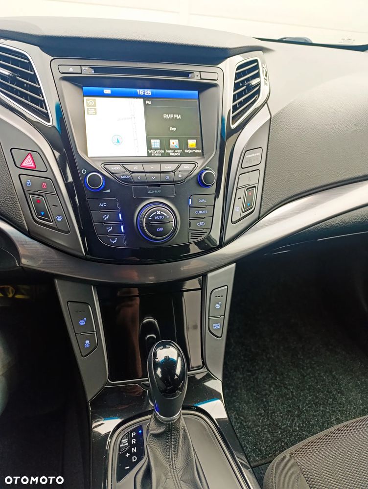 Hyundai i40 Kombi blue 1.7 CRDi DCT Trend - 26