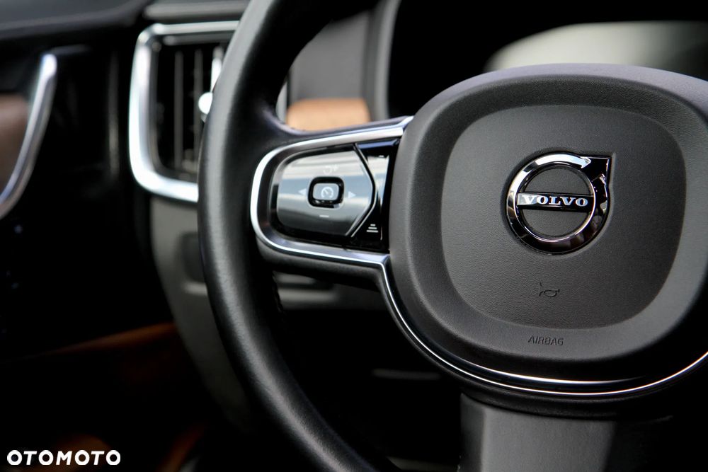 Volvo S90 D4 Inscription - 11