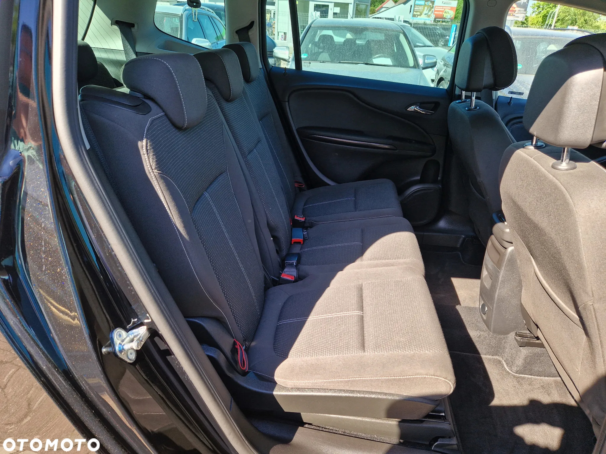 Opel Zafira Tourer 2.0 CDTI Automatik Edition - 17