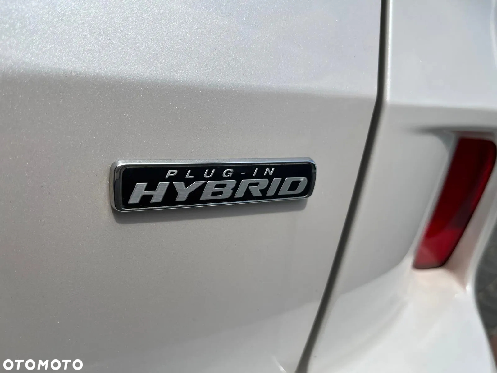 Ford Kuga - 28