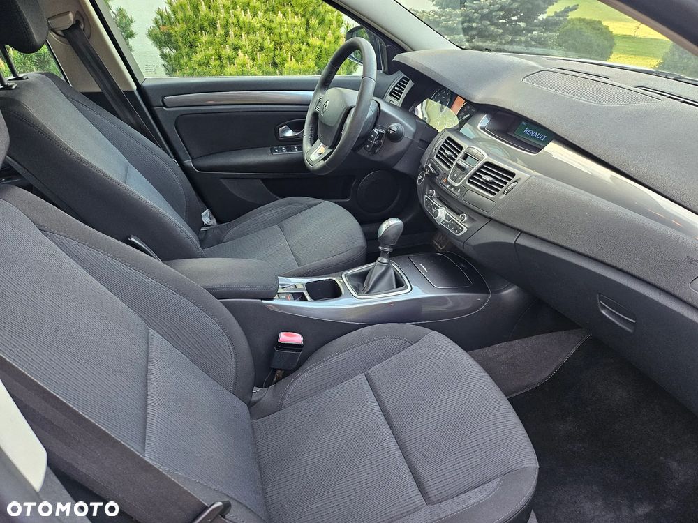 Renault Laguna 1.6 Authentique - 16