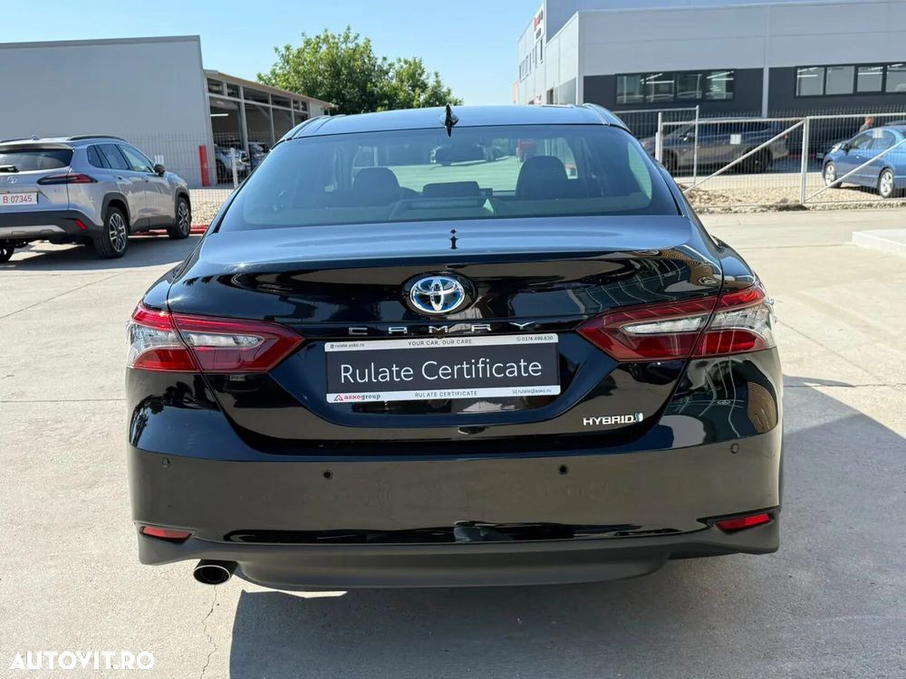 Toyota Camry 2.5 Dynamic - 9