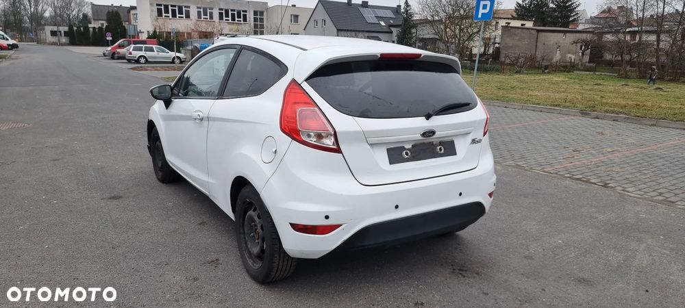 Ford Fiesta - 8