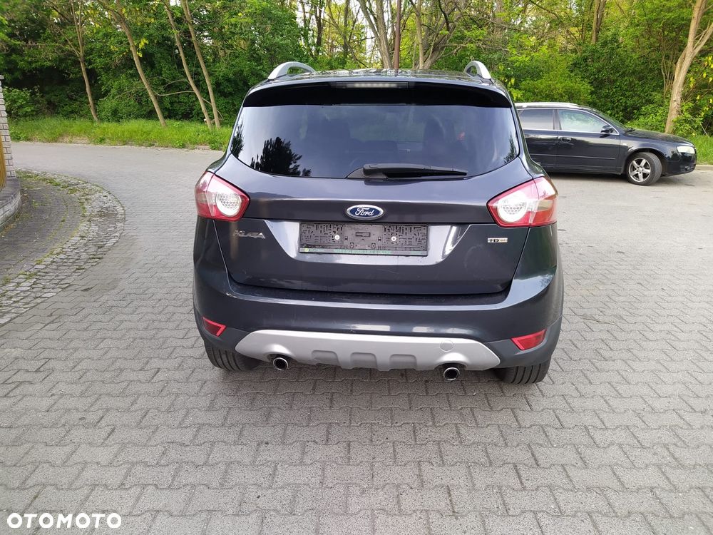 Ford Kuga 2.0 TDCi 2x4 Titanium - 6