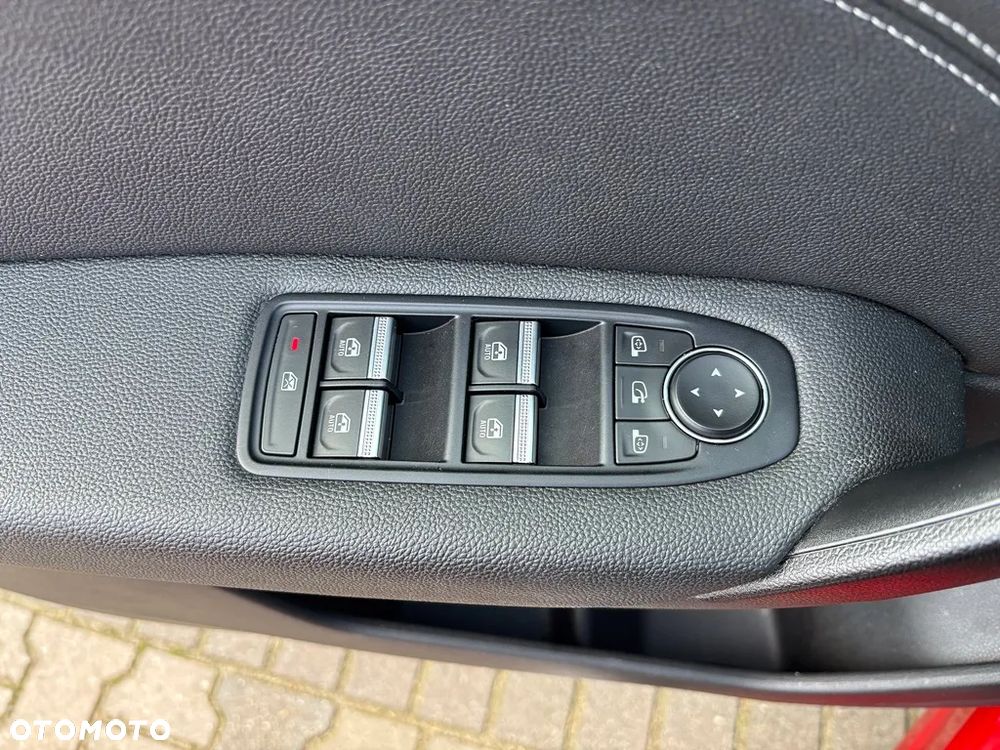 Renault Captur 1.3 TCe mHEV Techno EDC - 14
