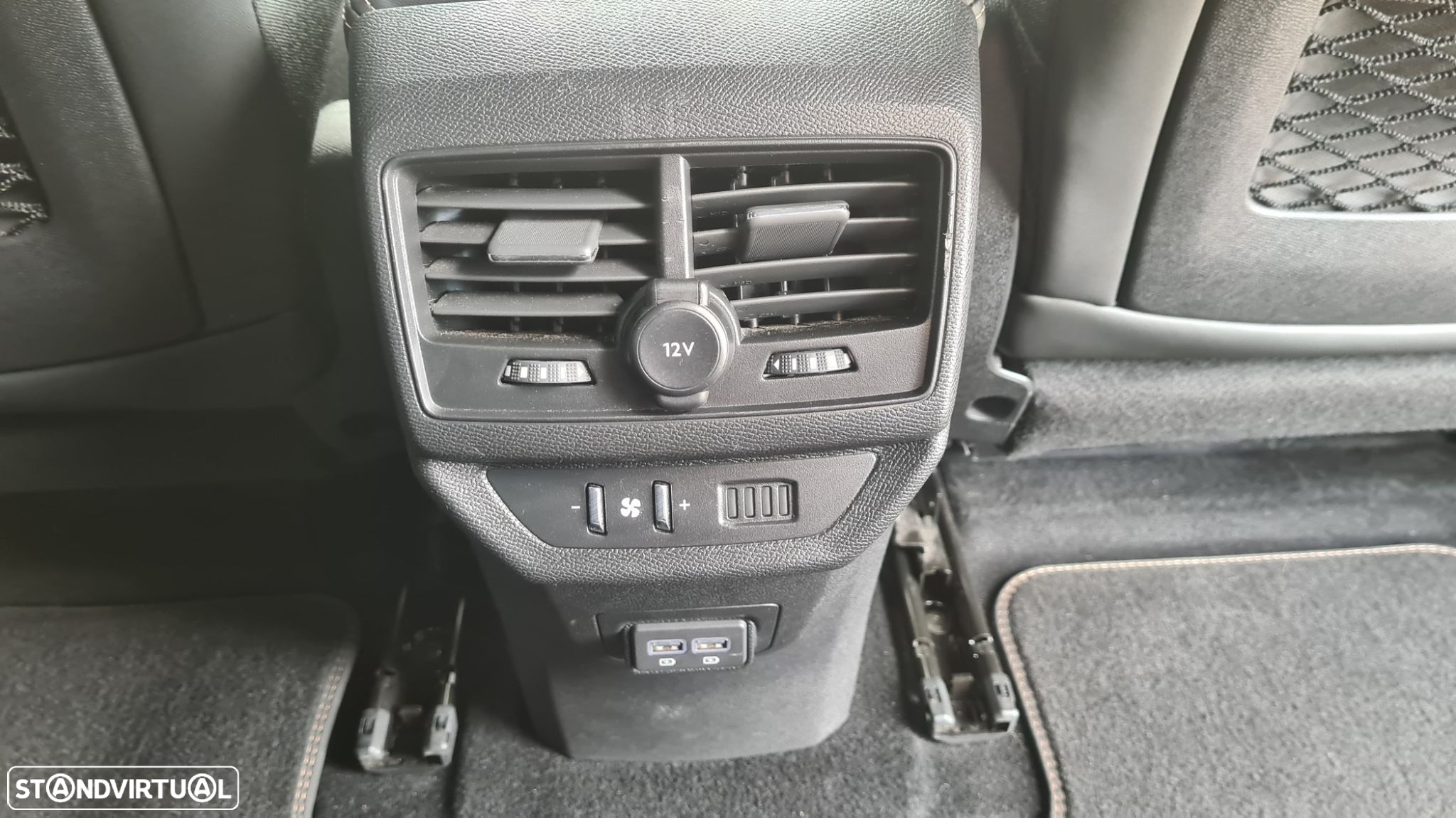 Peugeot 5008 1.5 BlueHDi GT EAT8 - 54