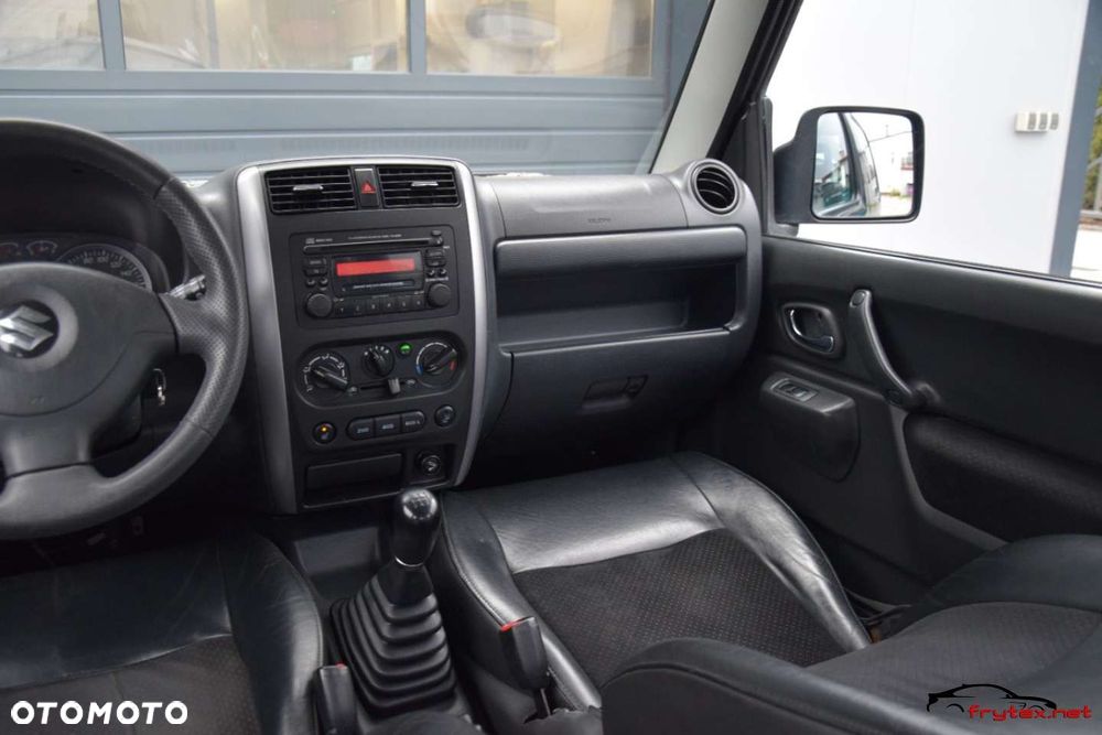 Suzuki Jimny - 23