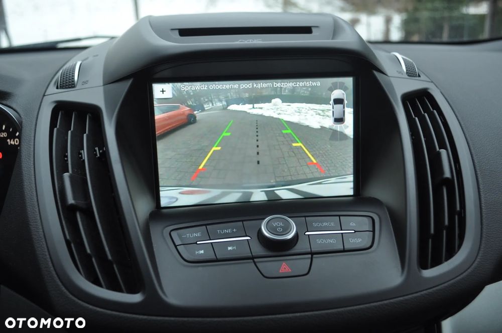 Ford Kuga 1.5 EcoBoost 2x4 Cool & Connect - 19