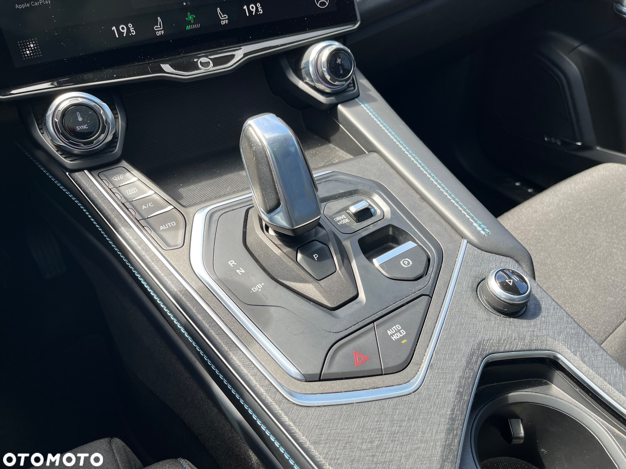 Lynk & Co 01 PHEV - 31