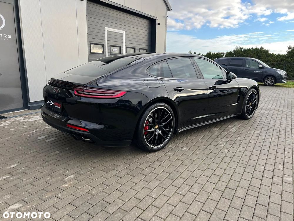 Porsche Panamera Turbo Executive - 40