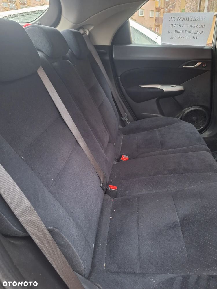 Honda Civic 1.4 Base - 9