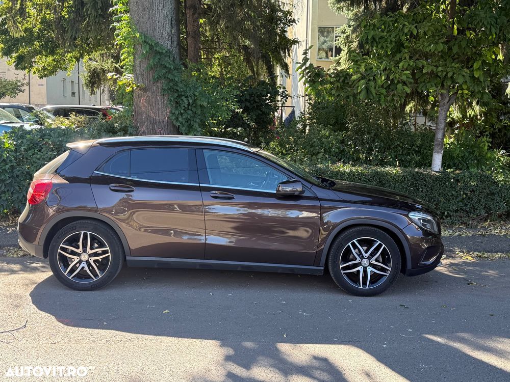 Mercedes-Benz GLA 200 d 4MATIC Aut. - 14