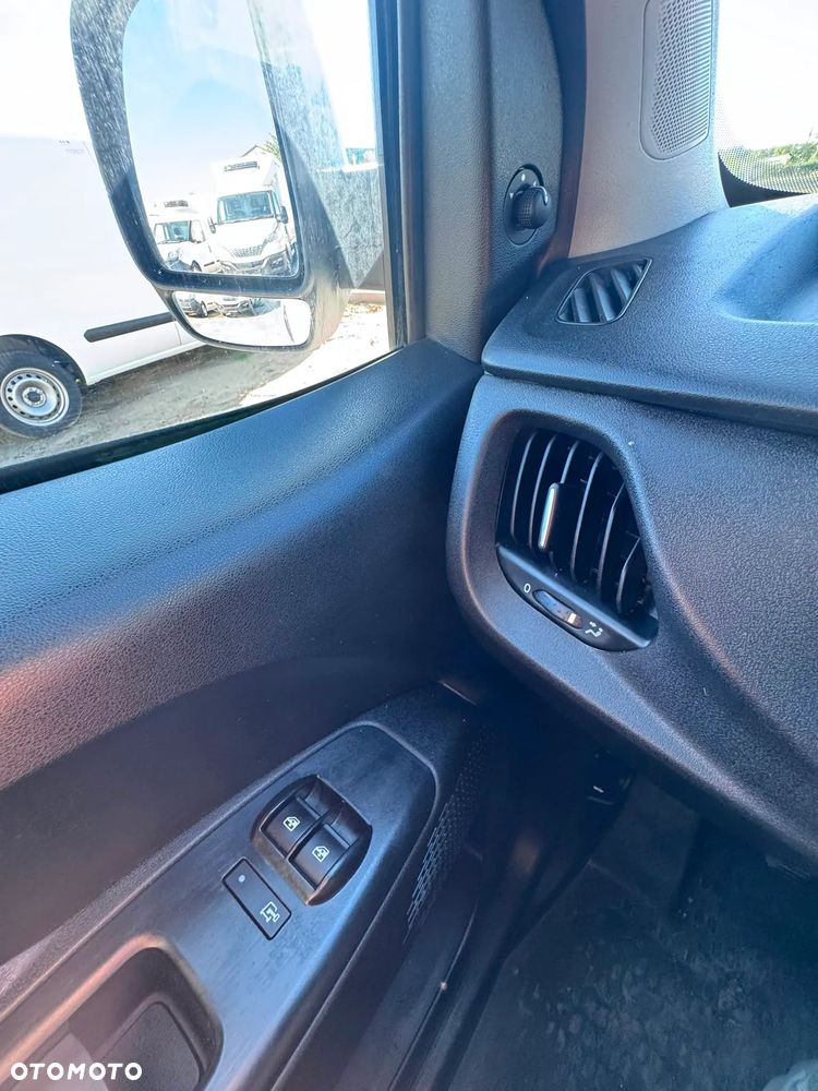 Fiat Doblo 1.3 MultiJet / Chłodnia / Carrier Neos 100 (606) - 17