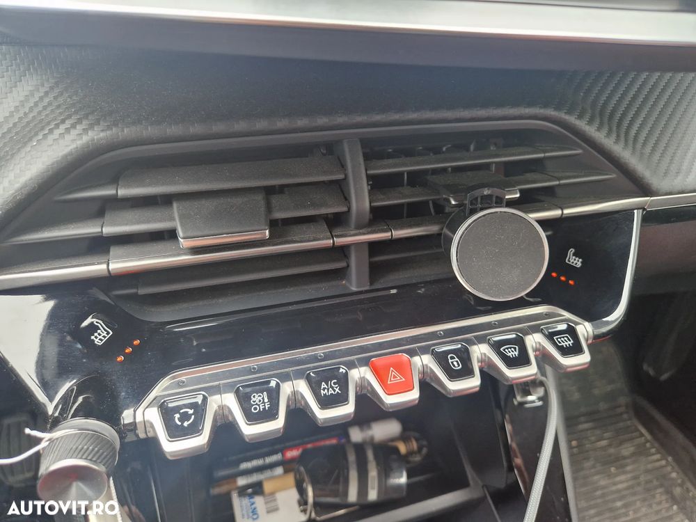 Peugeot 208 1.2 L PureTech STT Allure Pack - 8