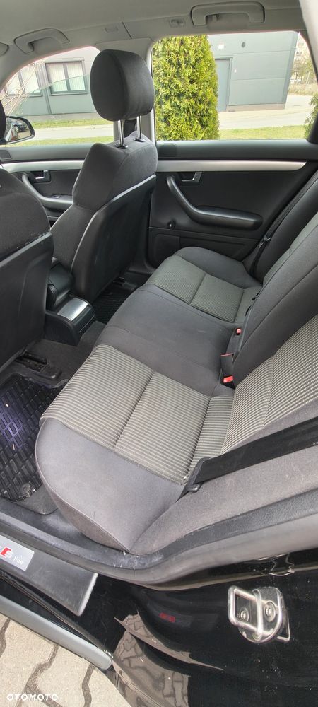 Audi A4 Avant 2.0 T FSI quattro - 10