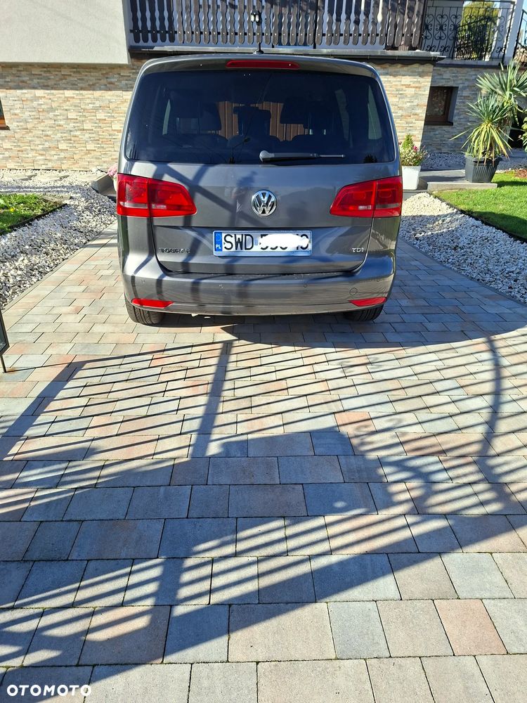 Volkswagen Touran - 6