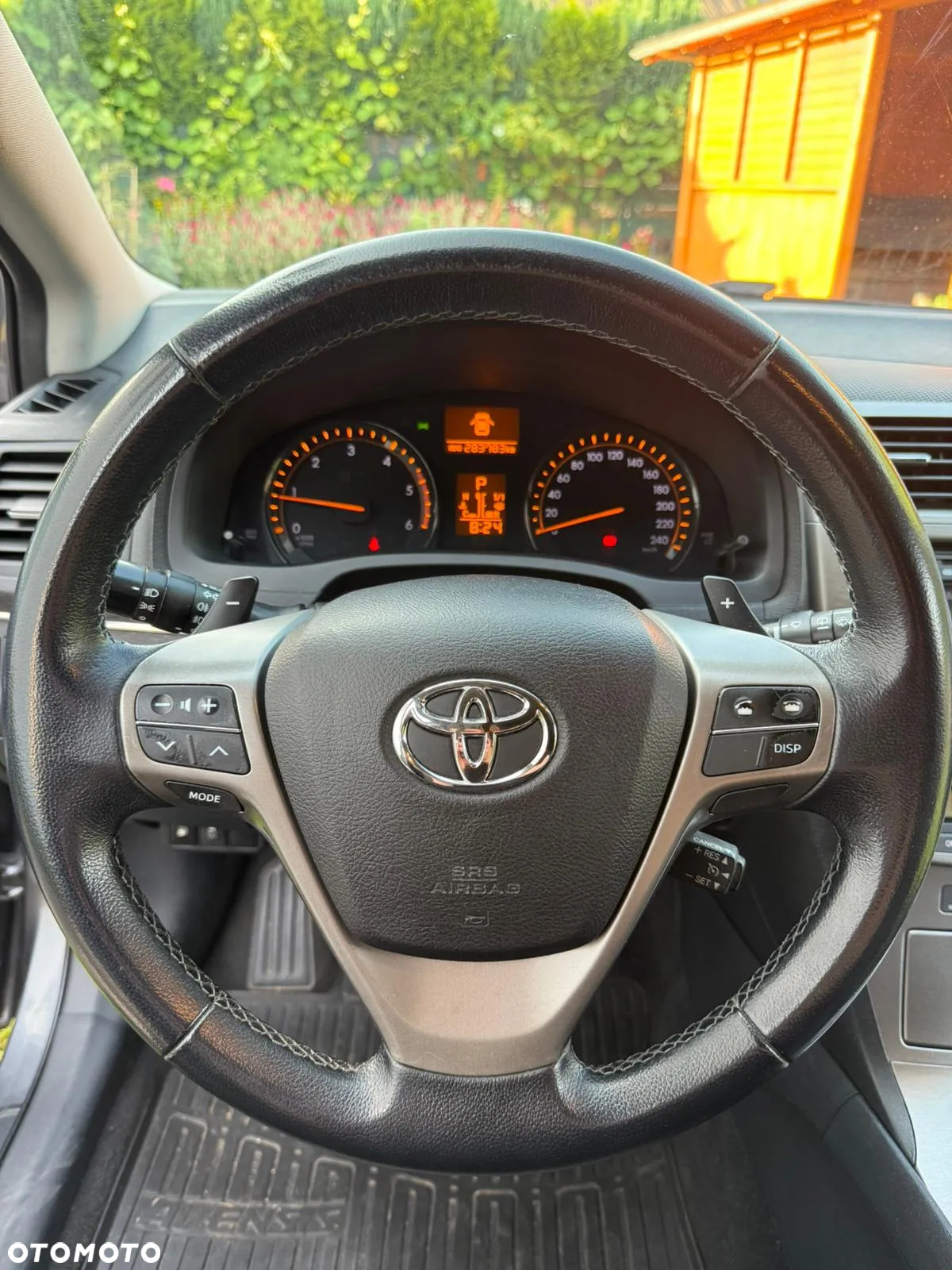 Toyota Avensis 2.2 D-4D Premium - 17