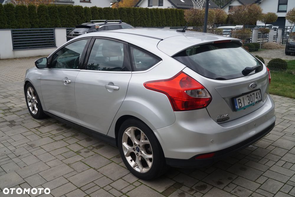 Ford Focus - 8