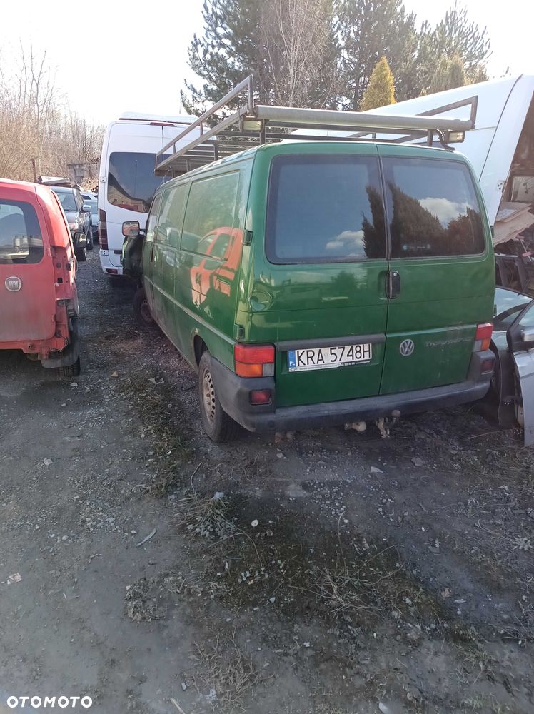 Volkswagen Transporter - 4