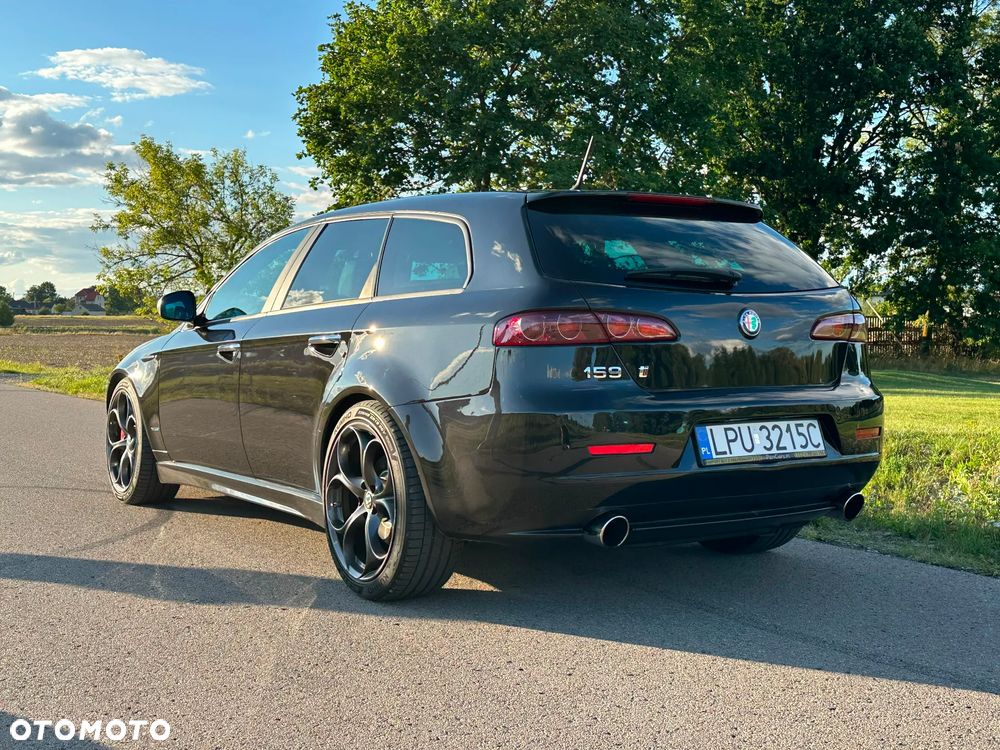 Alfa Romeo 159 2009 photo 4