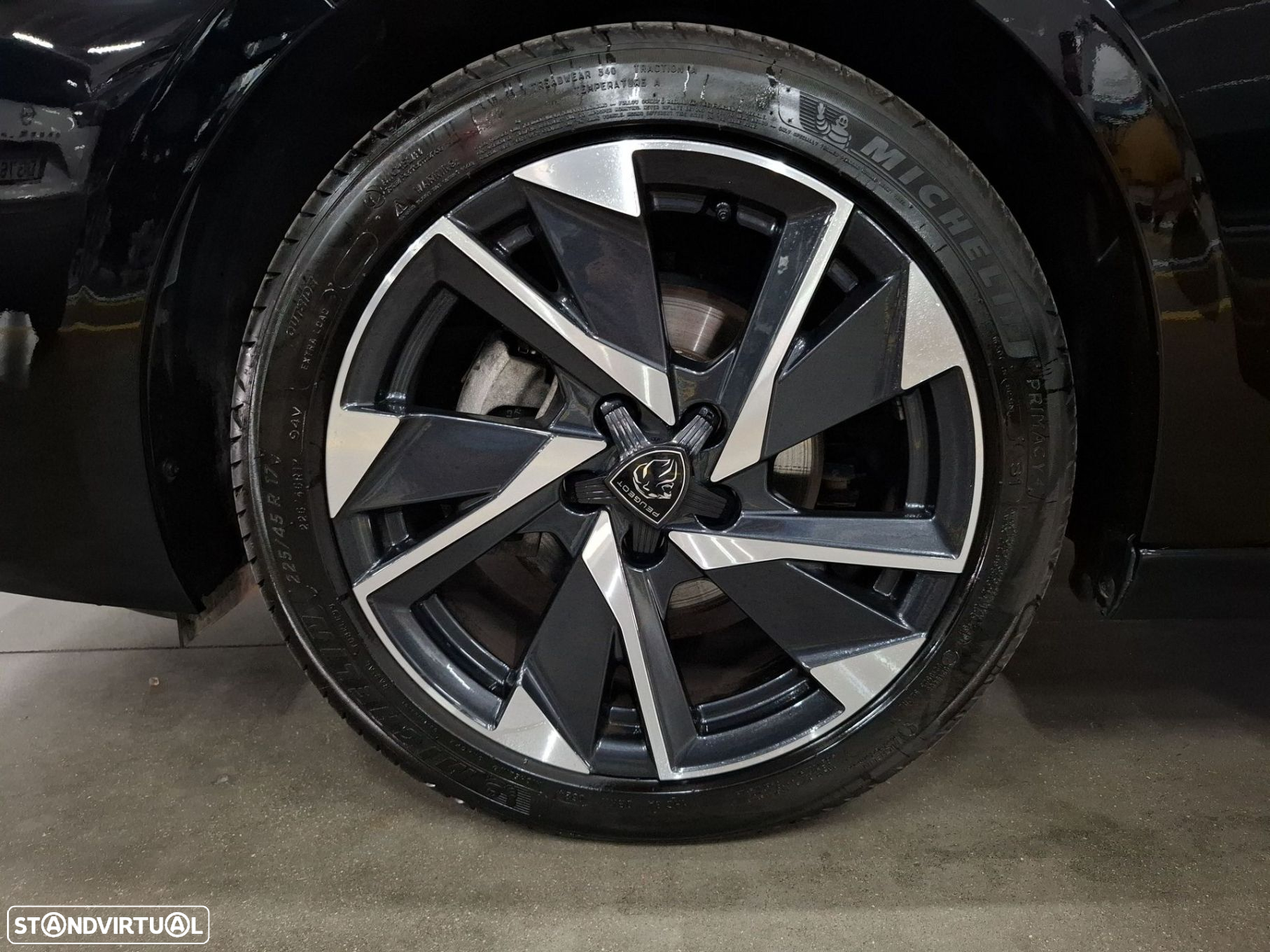 Peugeot 308 1.2 PureTech Allure - 23