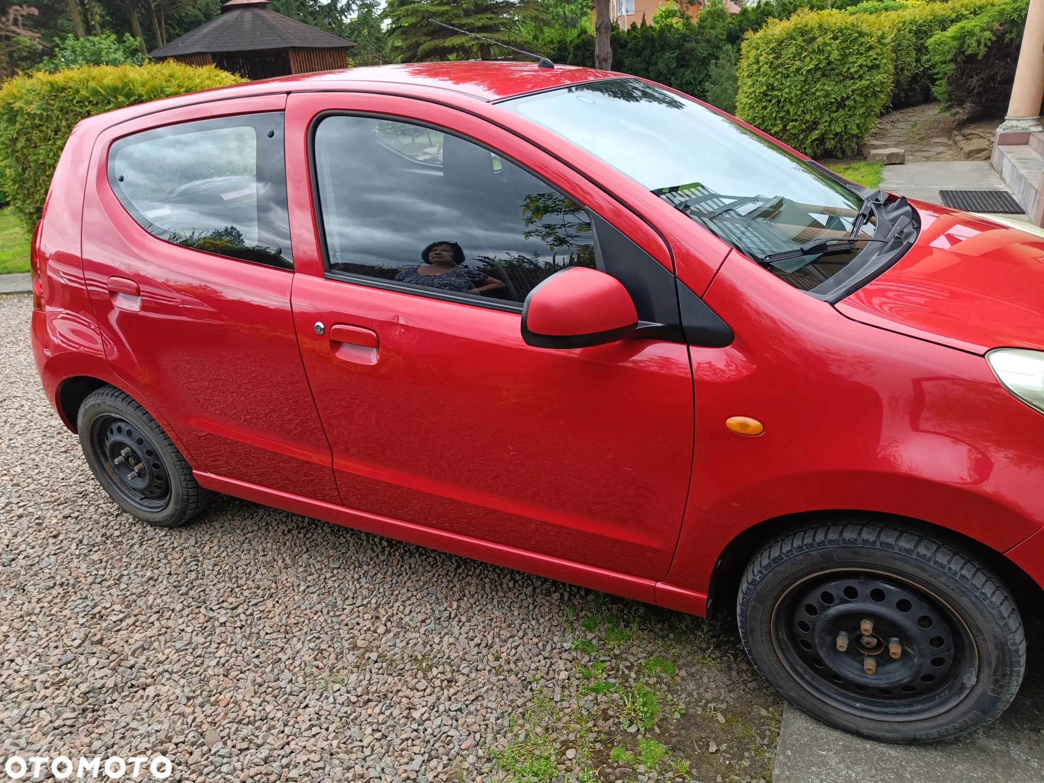 Nissan Pixo - 18