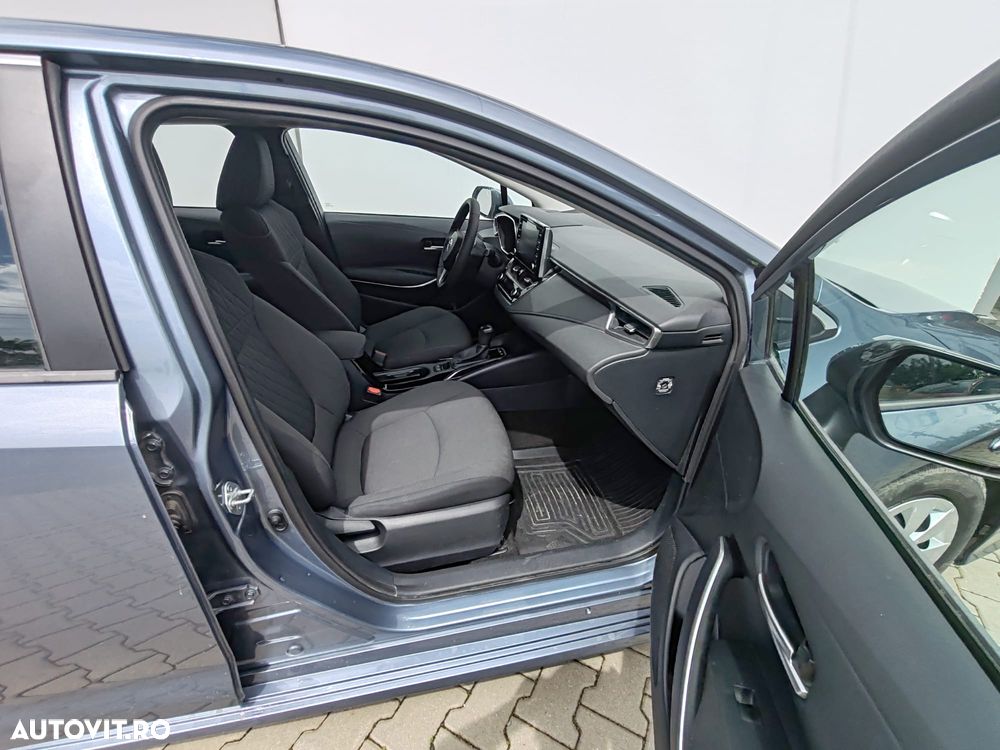 Toyota Corolla 1.8 HSD Business - 7