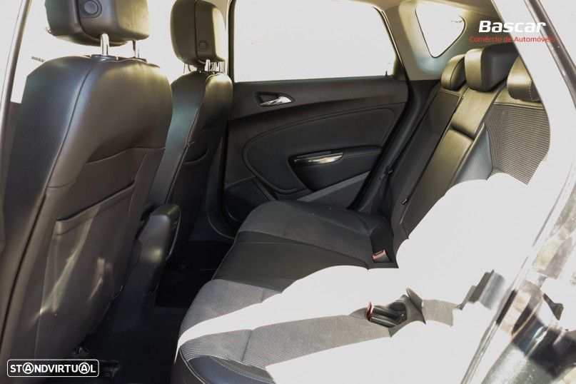 Opel Astra 1.7 CDTI Cosmo - 18