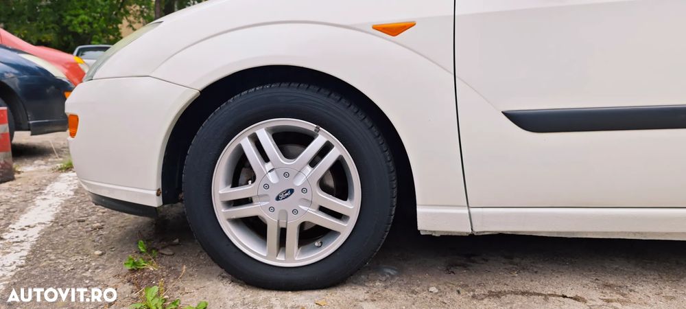 Ford Focus Wagon 1.8TD - 10