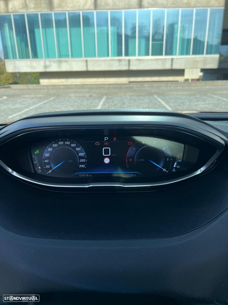 Peugeot 3008 1.6 BlueHDi GT Line EAT6 - 14