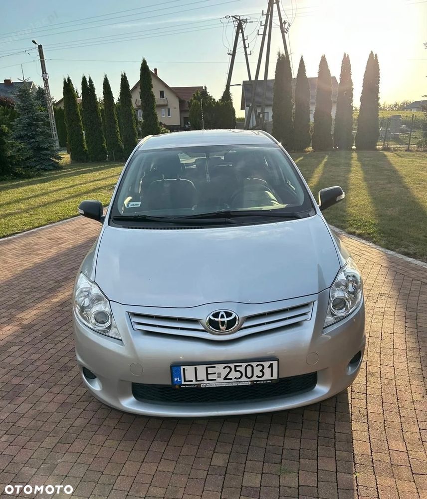 Toyota Auris - 3
