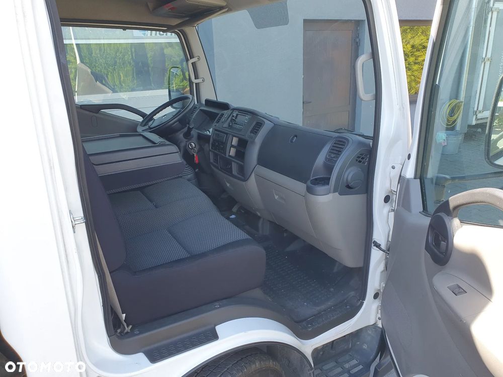 Fotele  Nissan Cabstar Renault Maxity - 3