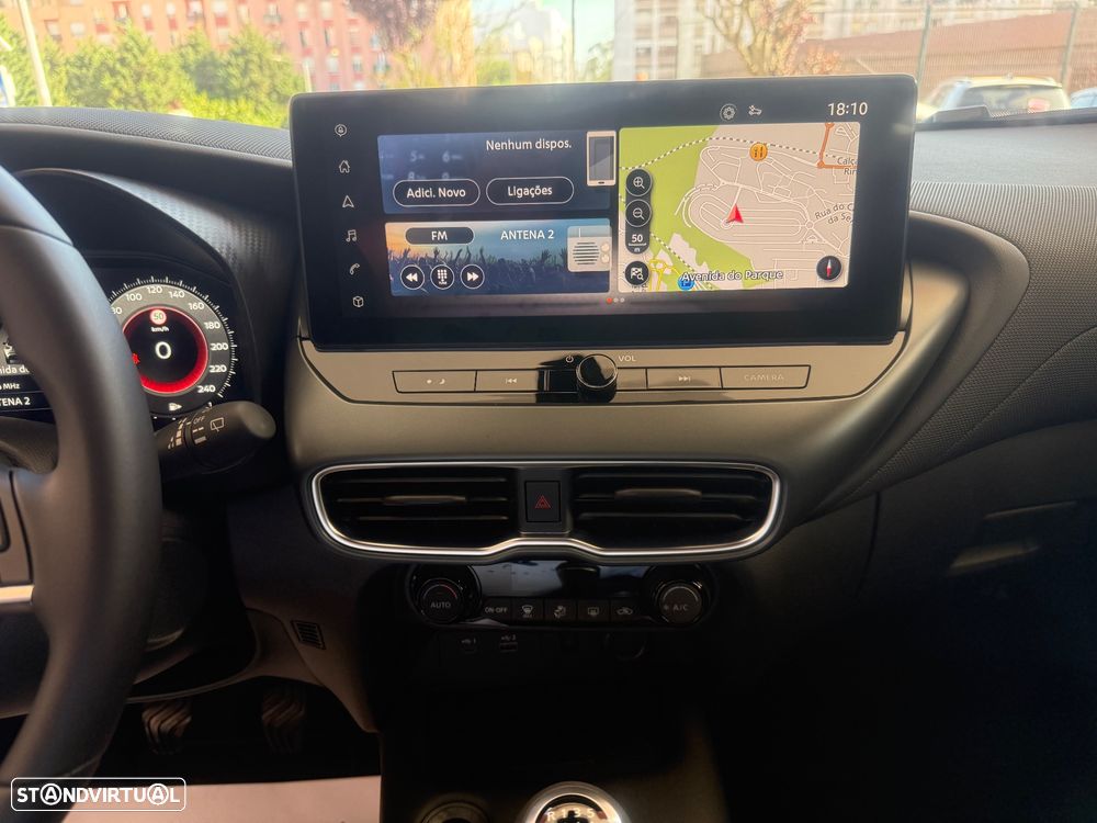 Nissan Juke 1.0 DIG-T N-Design C.Two Tone S. - 32