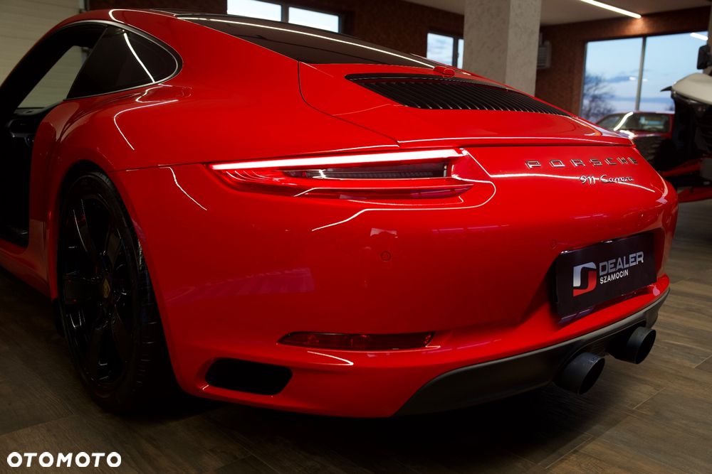 Porsche 911 - 18