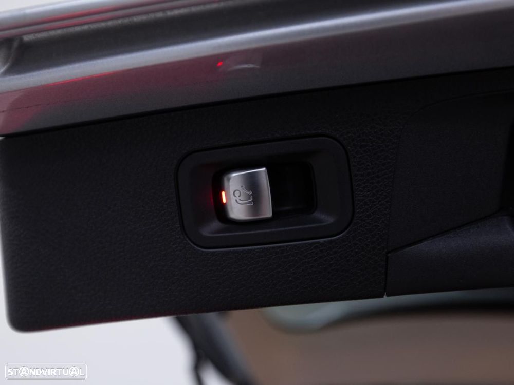 Mercedes-Benz E 300 de 9G-TRONIC - 15