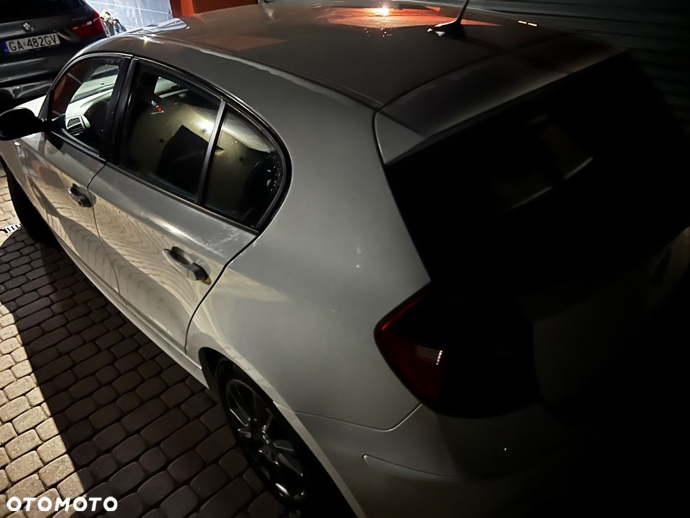 BMW Seria 1 116i - 13