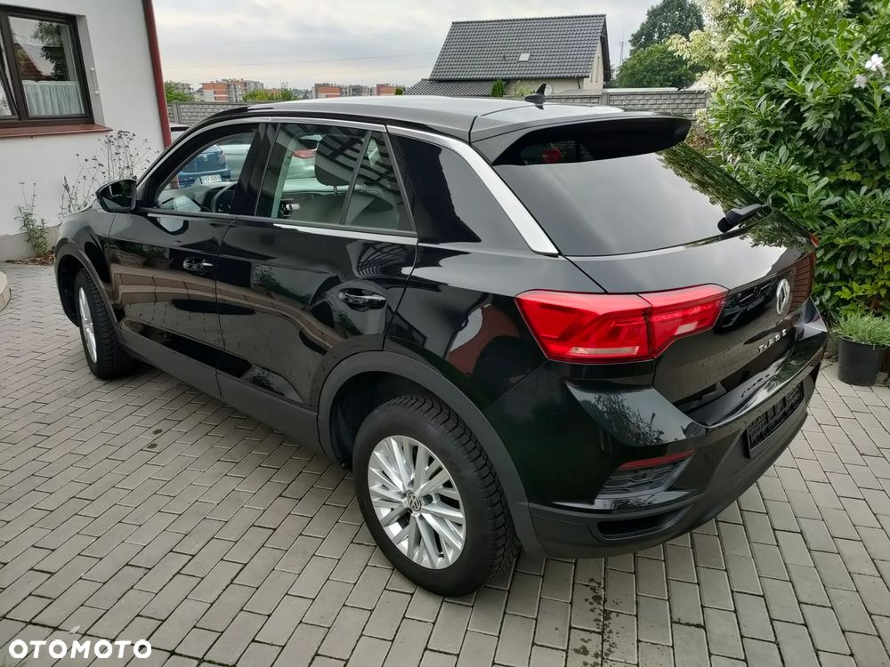 Volkswagen T-Roc - 11