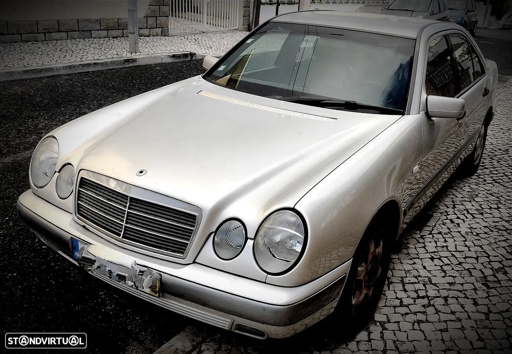 Mercedes-Benz E 290 TD Classic - 1