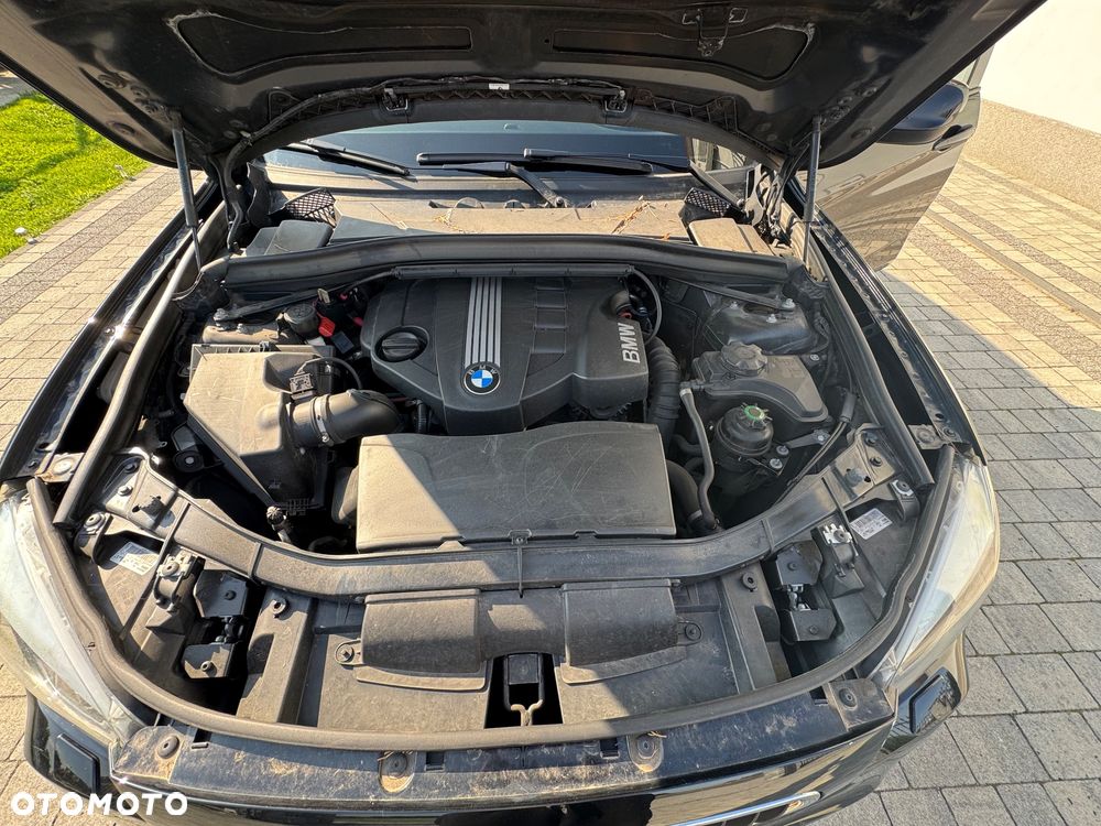 BMW X1 sDrive18d Sport Line - 12