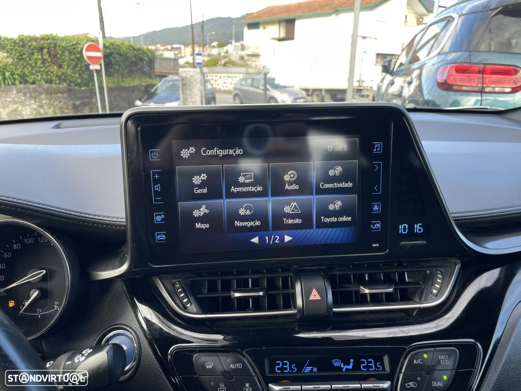 Toyota C-HR 1.8 Hybrid Exclusive - 32
